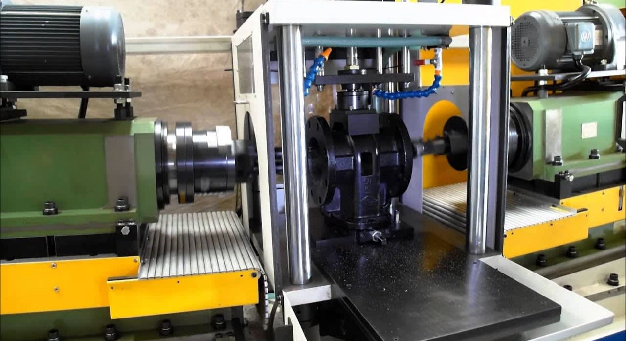 Стандартный участок 3-осевой CNC-обработки для типовых промышленных деталей.
